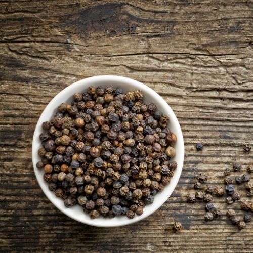 sandalwood and black pepper fragrance oil.  best fragrance oil for wax melts and candle making cosmetics